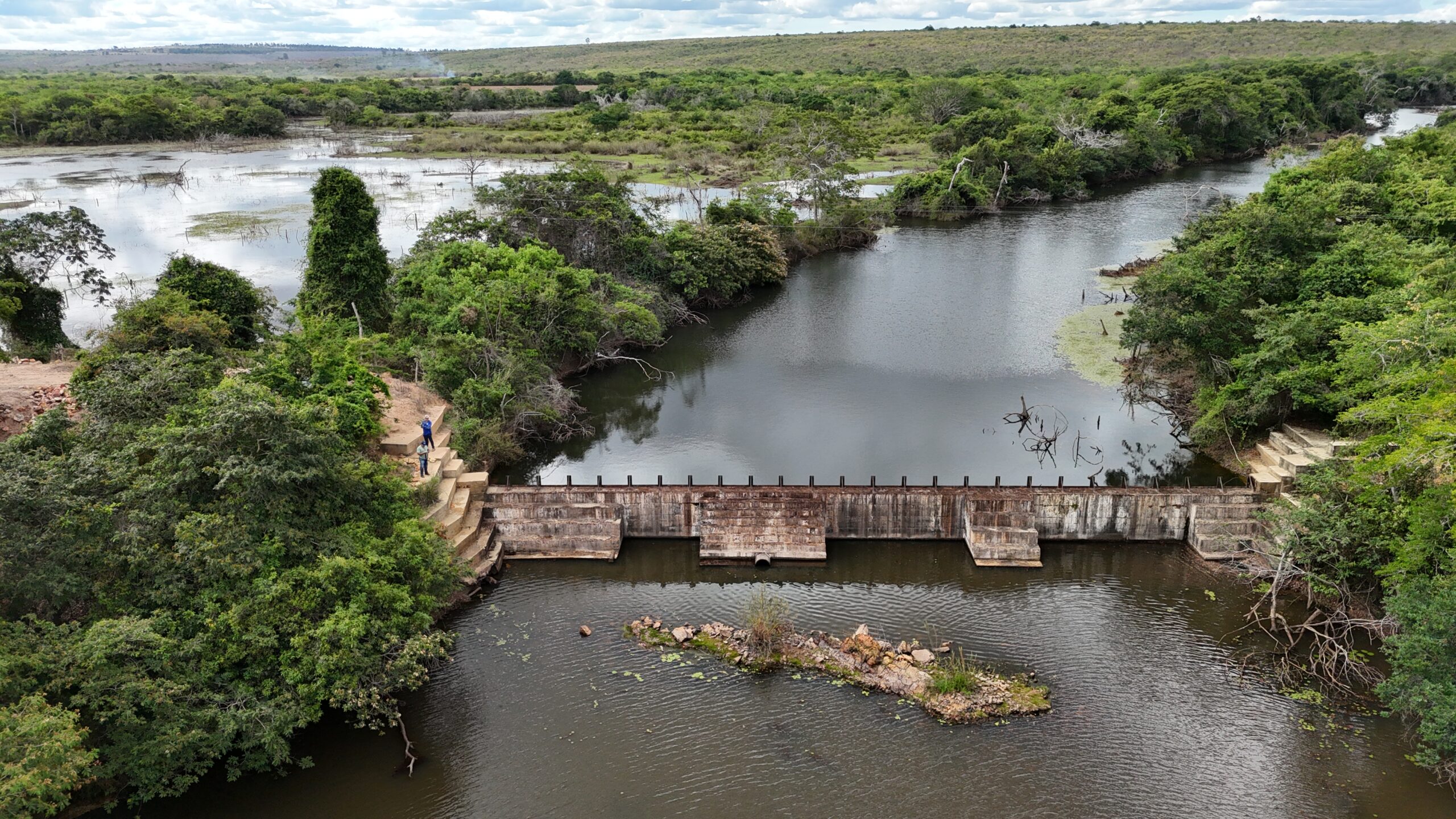 A escassez de água e as frequentes secas, segundo a maior parte dos agricultores, os investimentos em irrigação, são essenciais para que os cultivos tenham continuidade e segurança em períodos críticos. 