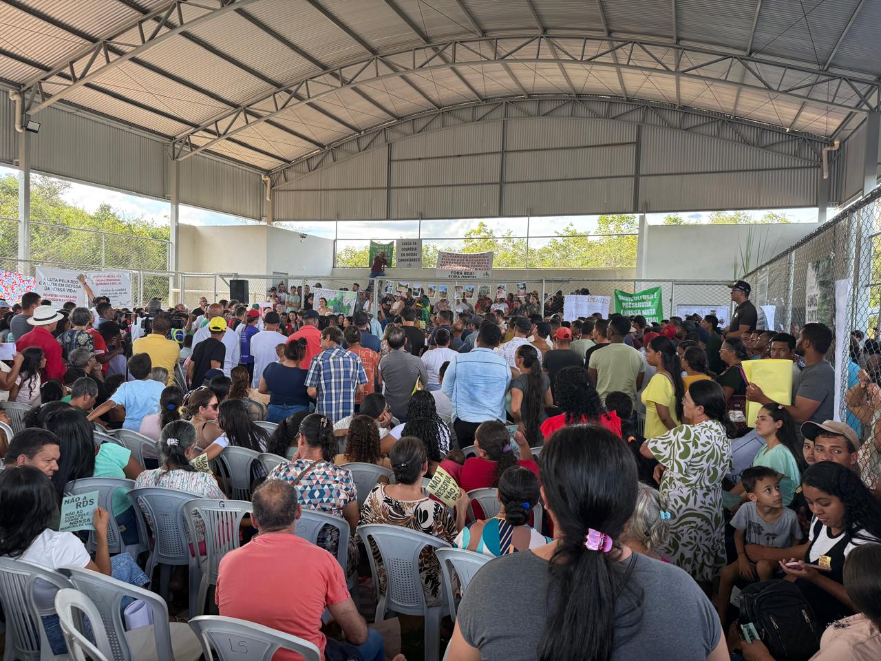 O povo compareceu em massa