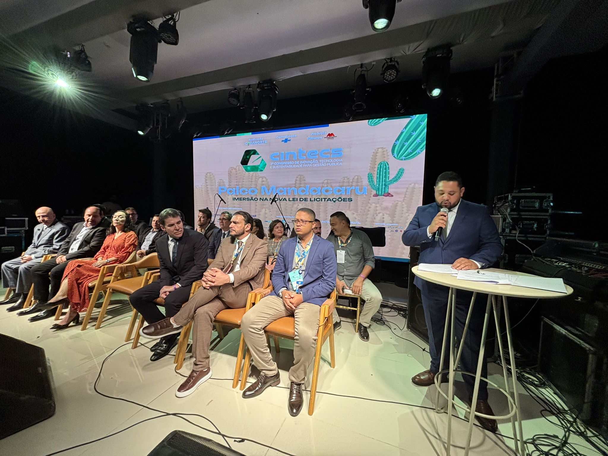 
A grandiosidade do evento e a força do público presente deixam uma certeza: o espaço do Lilia Buffet já se tornou pequeno para a próxima edição. O 3º CINTECS marca, de forma definitiva, o lugar do Norte de Minas no mapa nacional da inovação e da sustentabilidade.

