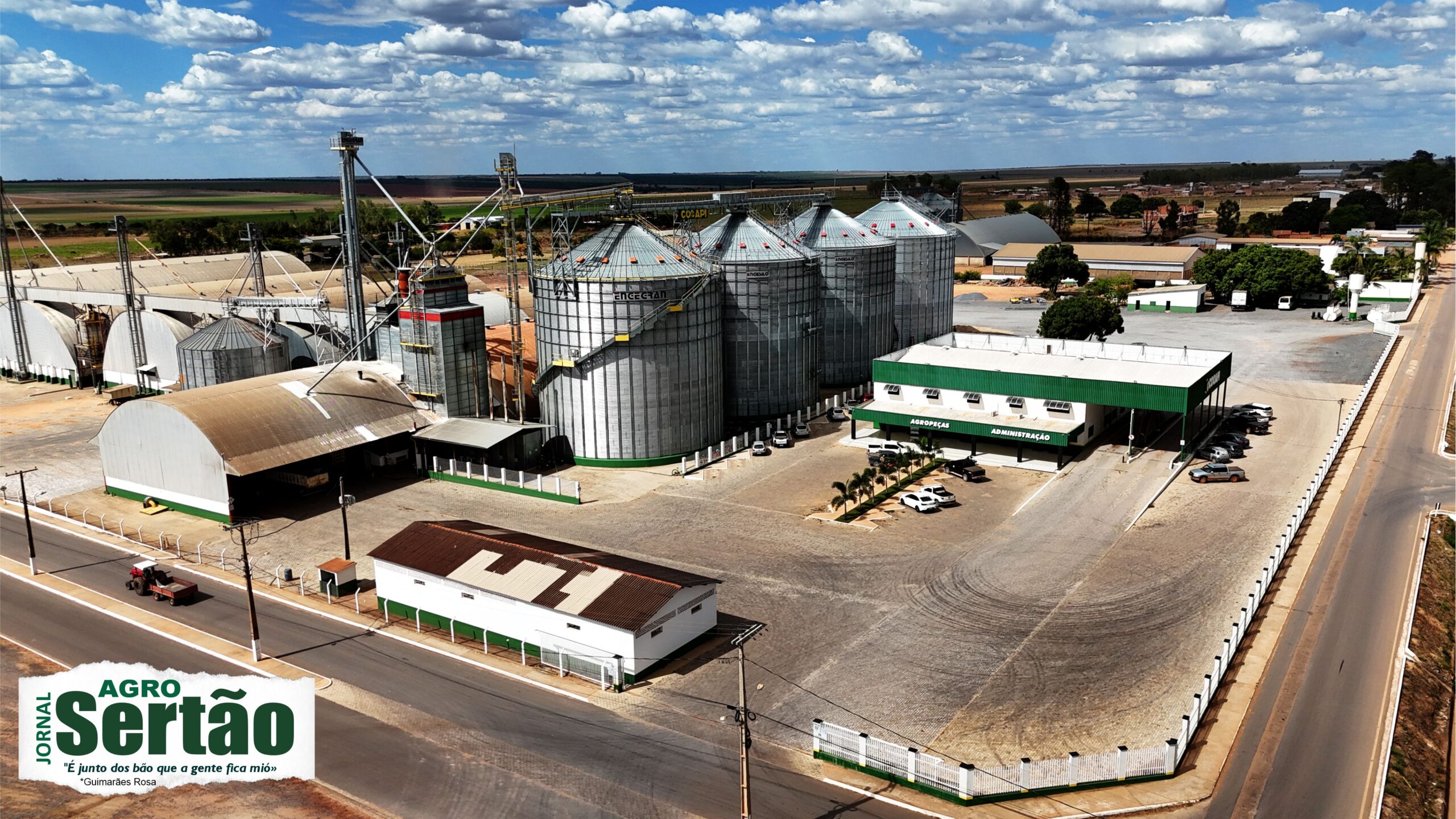 Para compreender a força econômica que move Chapada Gaúcha, conversei com Evandro Gobb, presidente da cooperativa local. Ele chegou ainda criança, acompanhando os pais que vieram do Sul em busca de novas oportunidades.