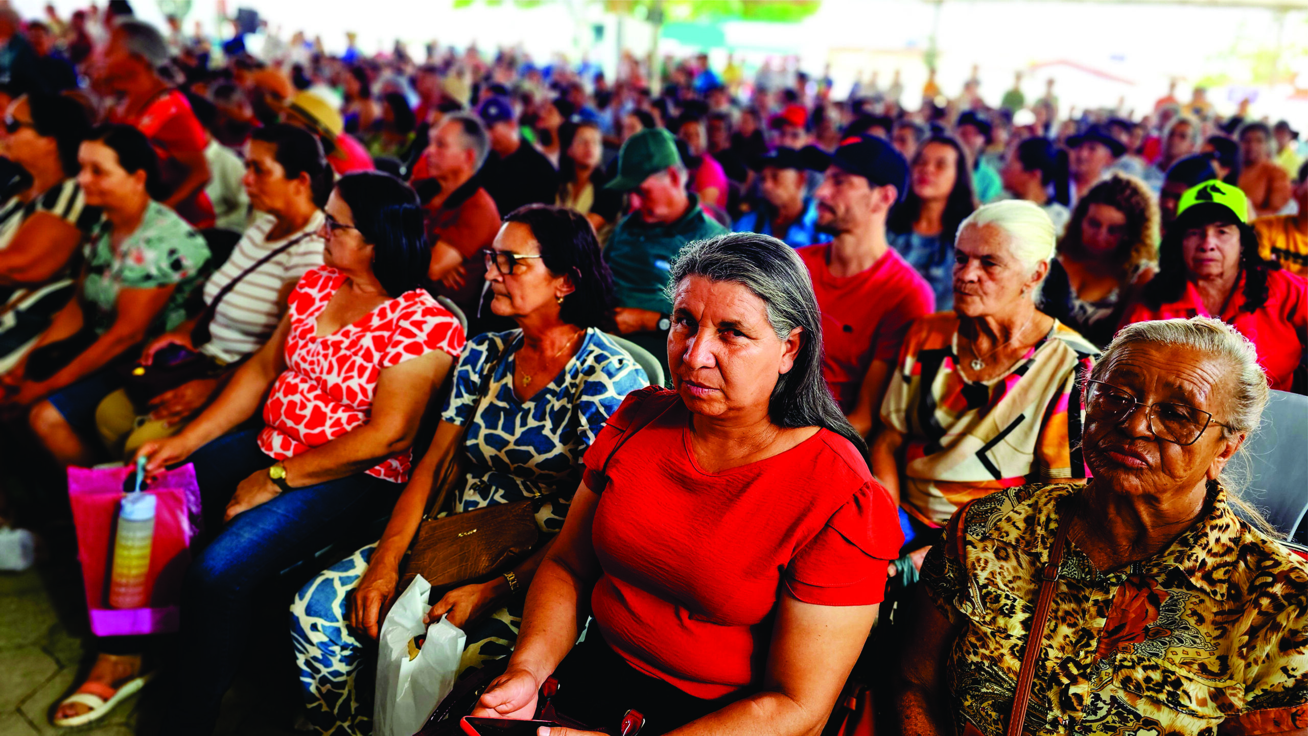 O vice-governador Matheus Simões destacou a falta de efetividade dos governos petistas nessa área e classificou esta entrega como “a maior já realizada na região”. 