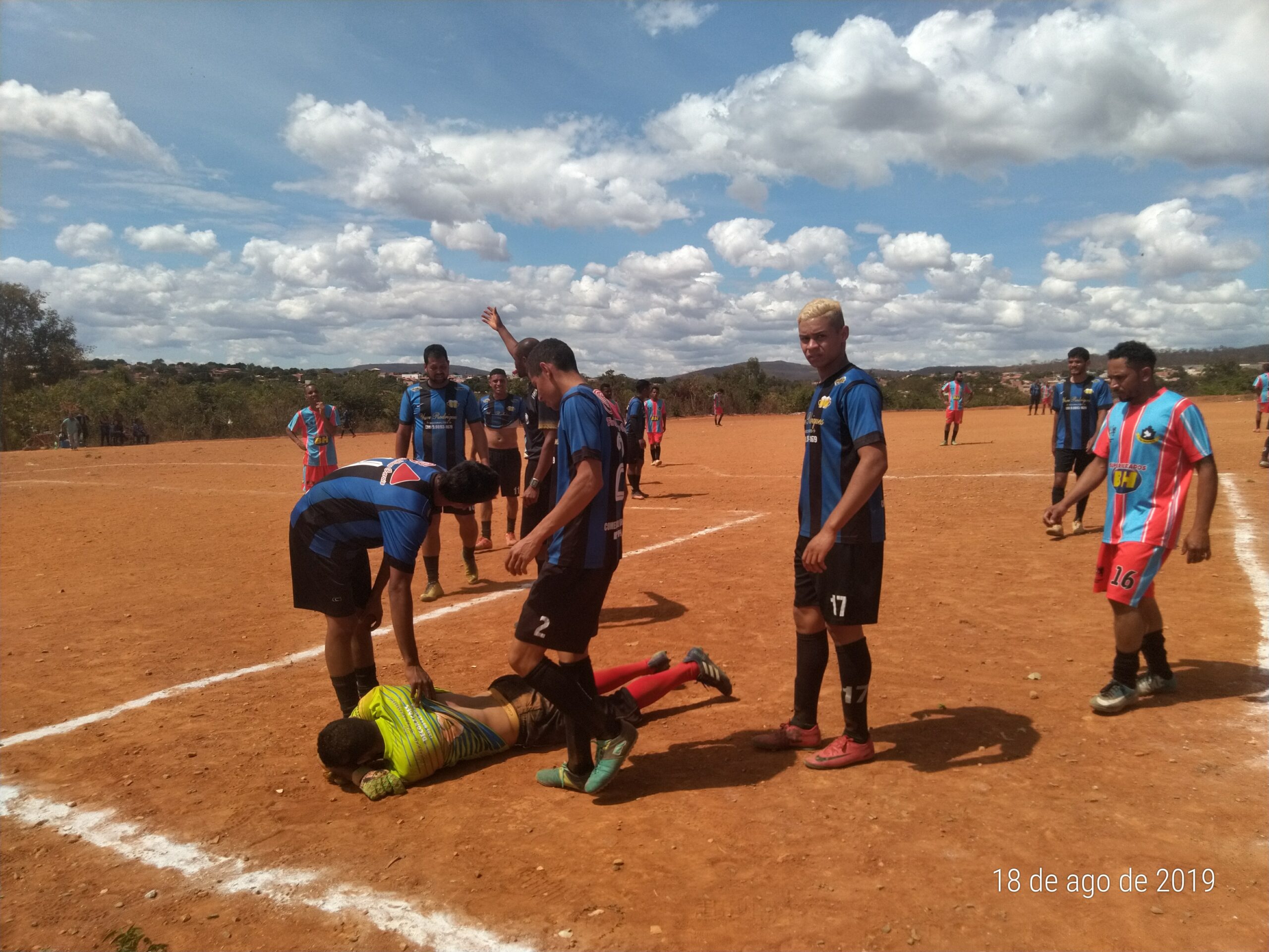 Seria um sonho se esse dinheiro fosse realmente aplicado no fomento do esporte, na valorização dos atletas, nas escolinhas de base, nos campeonatos de bairro, nas reformas das quadras e campos abandonados. Seria maravilhoso! Mas todos nós sabemos que não é assim que funciona. 