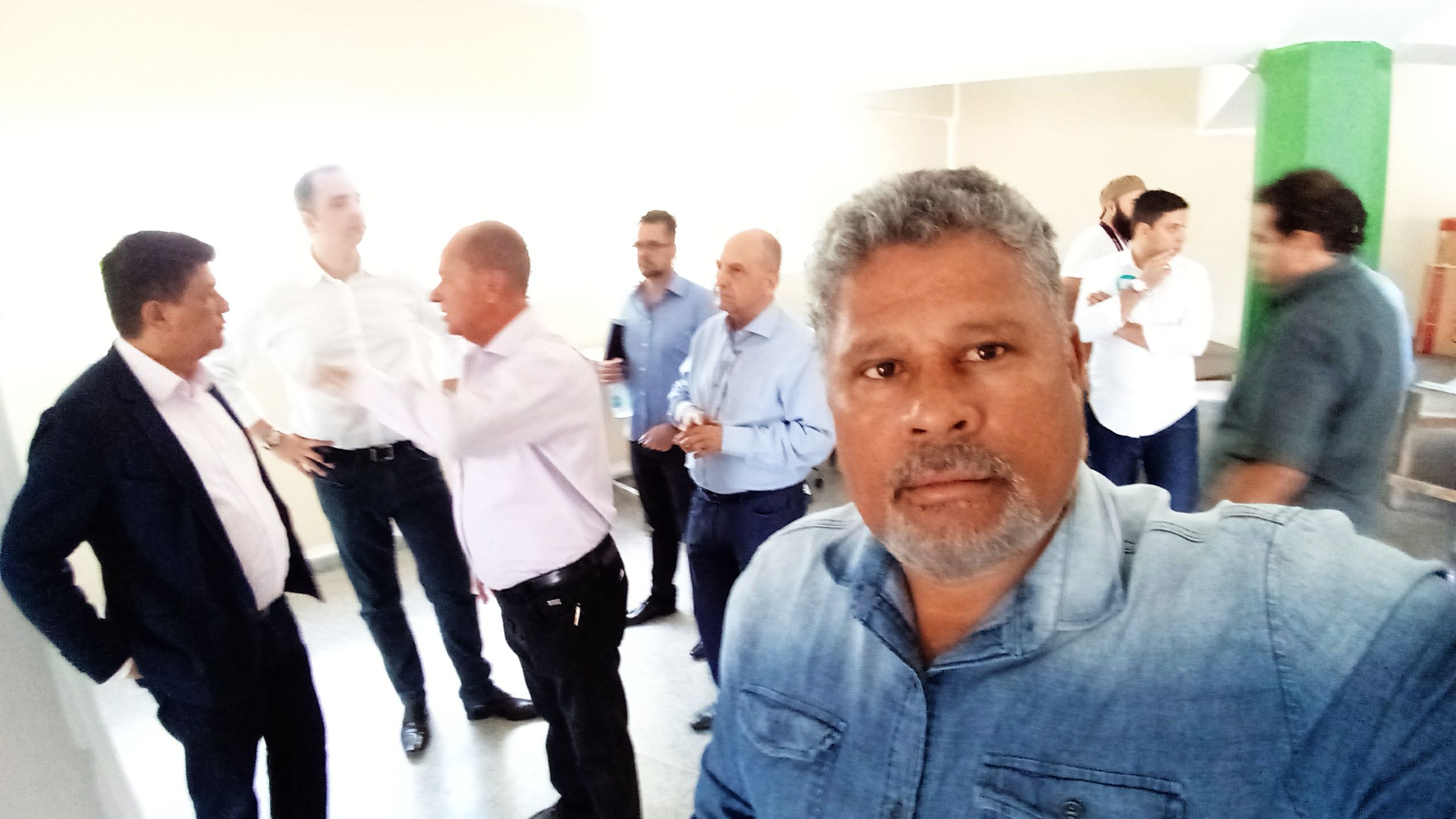 Hoje, quando a imprensa anuncia que Lula não indicará Pacheco ao STF, o roteiro parece fechar de forma quase simbólica. Aquele que se curvou por conveniência, acreditando que a lealdade ao poder central lhe renderia prestígio, agora deixa Brasília pela porta dos fundos. Após ouvir pessoalmente do presidente que não ocupará a vaga de Barroso, avisou que pretende encerrar a vida pública ao final do mandato.