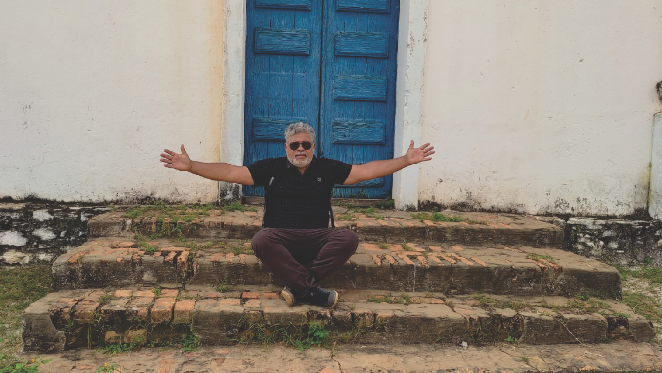 Em minhas viagens pelo Norte de Minas, poucas cidades carregam tanta história quanto São Romão, uma das mais antigas comarcas da região. Quando chego às margens largas do Velho Chico, sempre sinto que ali o tempo repousa diferente — como se o rio guardasse, em suas curvas, tudo aquilo que o sertão não deixou esquecer.