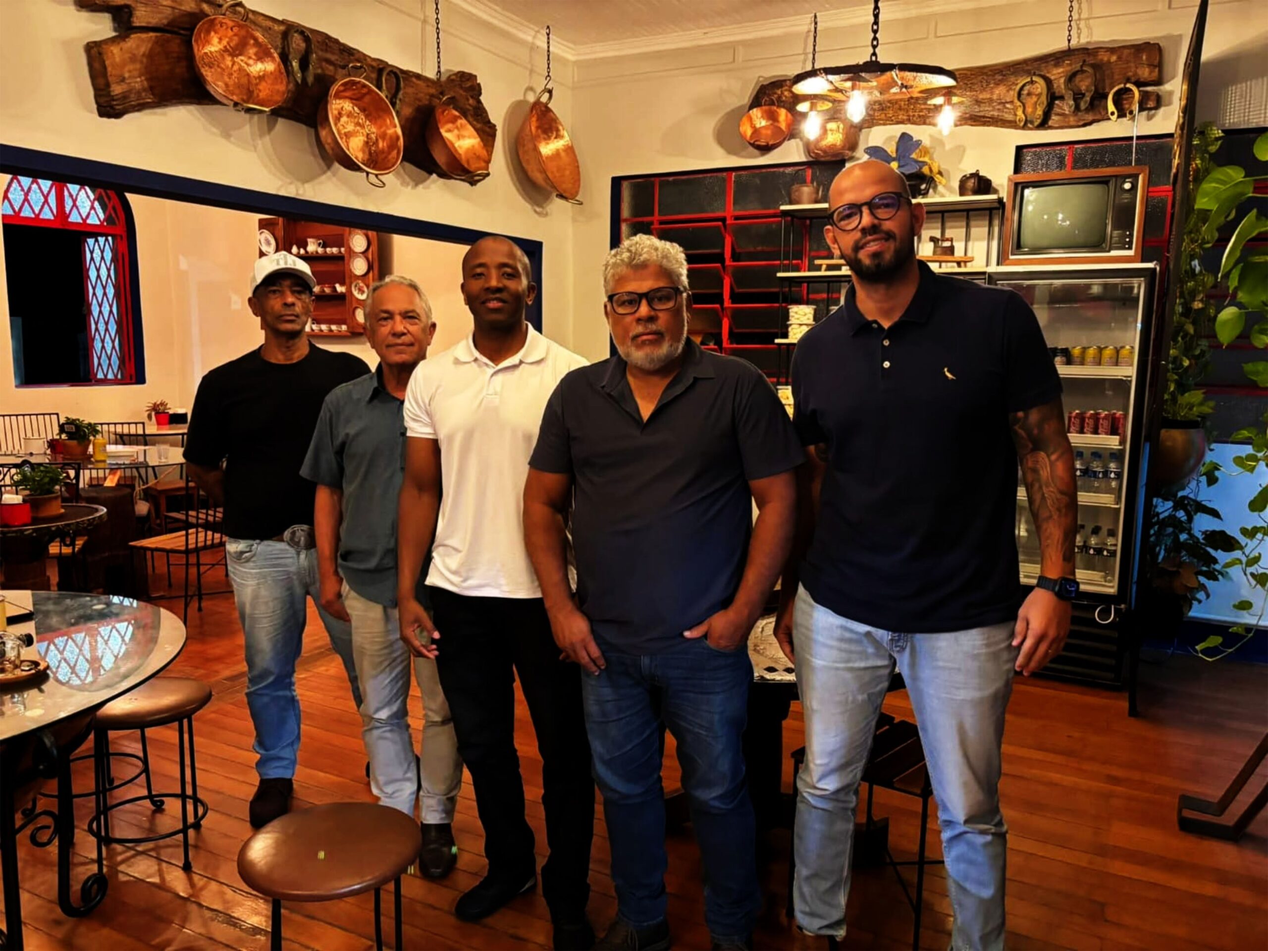 Nesta visita, estreitei laços e plantei novas amizades, dessas que nascem importantes e ajudam a dar ainda mais sentido ao caminho.