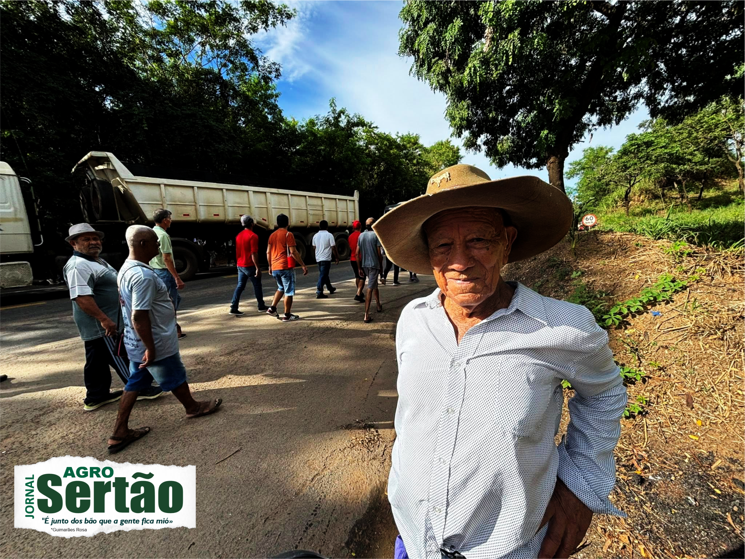 E então, como um símbolo vivo do tempo e da resistência, lá estava seu Osvaldo. Prestes a completar 89 anos, com a firmeza de quem já enfrentou a dureza da vida como vaqueiro nas terras de Milton Prates e Dona Genoveva, ele seguia. Passo a passo. Sem pressa, sem alarde — apenas fé. Daquelas que não se explicam, apenas se vivem.
