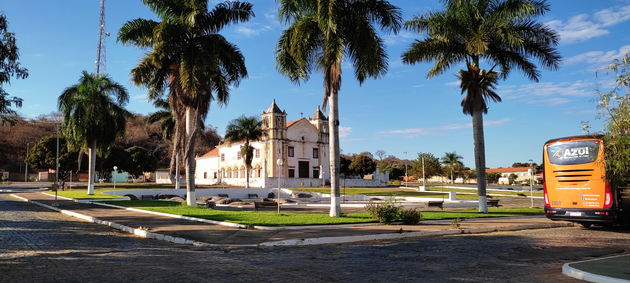 Entre eles está a histórica Igreja de Nossa Senhora da Conceição de Matias Cardoso, considerada uma das mais antigas igrejas do Brasil e símbolo do processo de ocupação do interior do país.