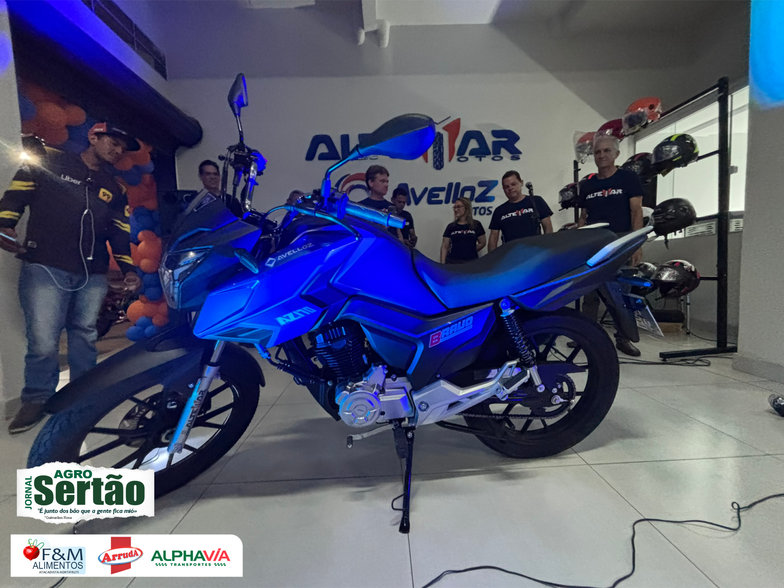 UMA NOVA COMPANHEIRA DE ESTRADA

A chegada da AZ170 BRAVO representa mais um movimento da Avelloz para ampliar sua presença no mercado e também uma nova alternativa para os motociclistas do Norte de Minas.
