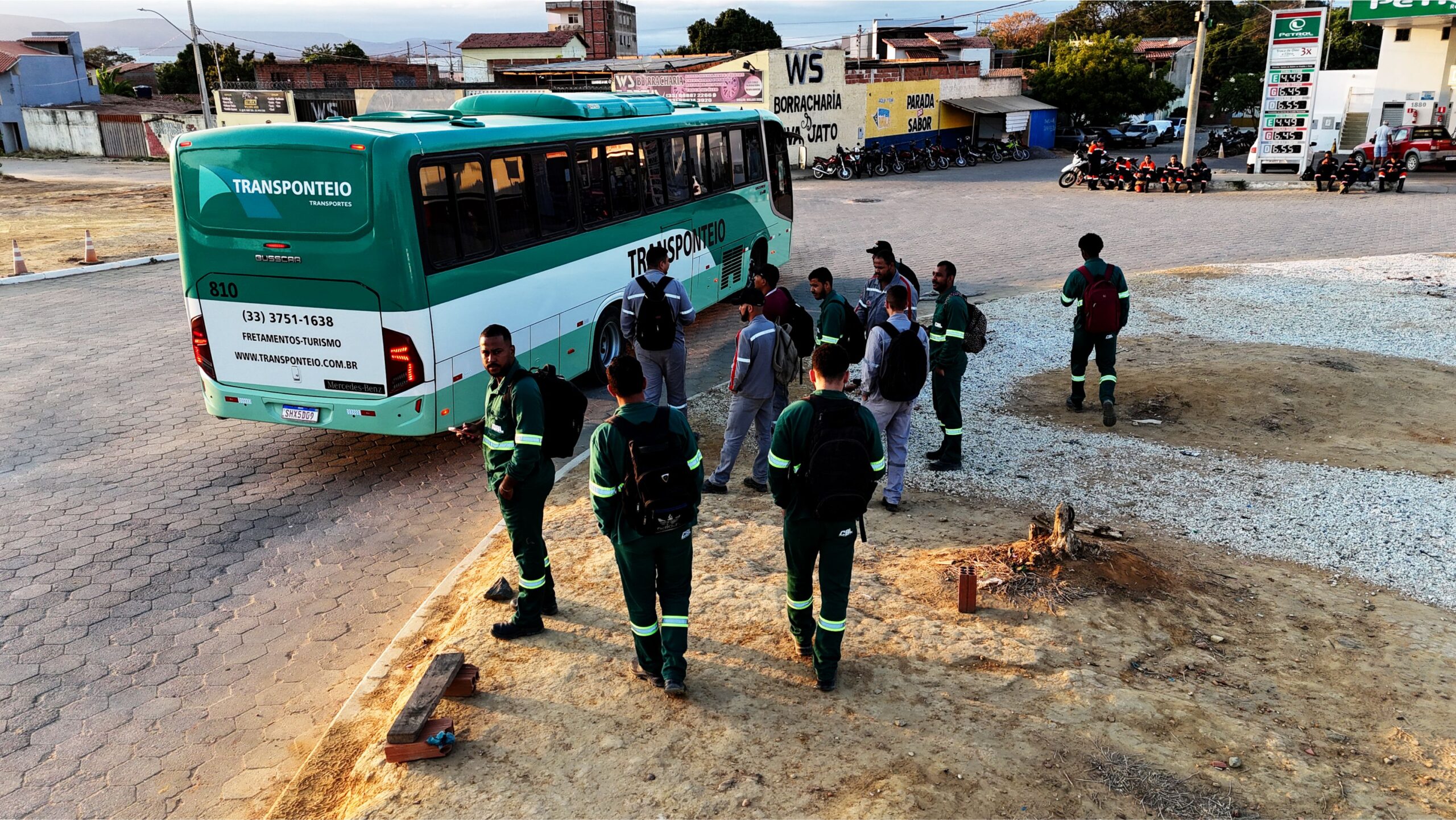 Estive diversas vezes no Vale do Jequitinhonha, inclusive visitando a planta de extração da Sigma Lithium, em Itinga, e também a Chapada do Lagoão, onde conversei com moradores, pequenos produtores e lideranças locais. Vi de perto a realidade de um povo que sempre lutou contra o abandono e a falta de oportunidades — e que agora começa a enxergar uma chance real de desenvolvimento, sem depender de assistencialismos ou discursos populistas.