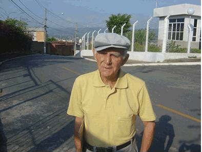 Sempre que penso na trajetória de Montes Claros, inevitavelmente minha imaginação volta ao tempo em que a cidade acordava com o som de um aparelho de válvulas e dormia com a voz de um locutor ecoando pela madrugada. Era um período em que o rádio não era apenas um meio de comunicação — era companhia, era notícia, era emoção.