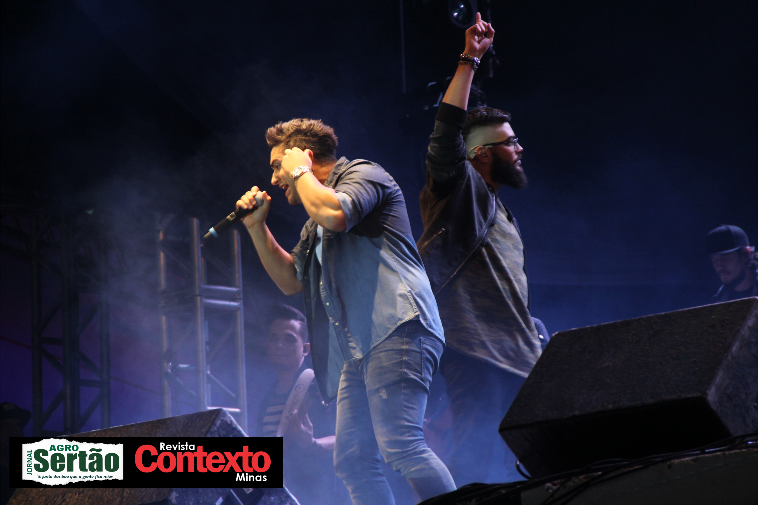 Eu acompanho de perto os grandes eventos que movimentam o Norte de Minas — e, quando se trata de música popular, poucos nomes hoje têm o peso de Henrique & Juliano. Mais uma vez, a dupla escolhe Montes Claros como palco de um espetáculo que promete reunir uma multidão e reafirmar a força cultural e econômica desses grandes shows na região.