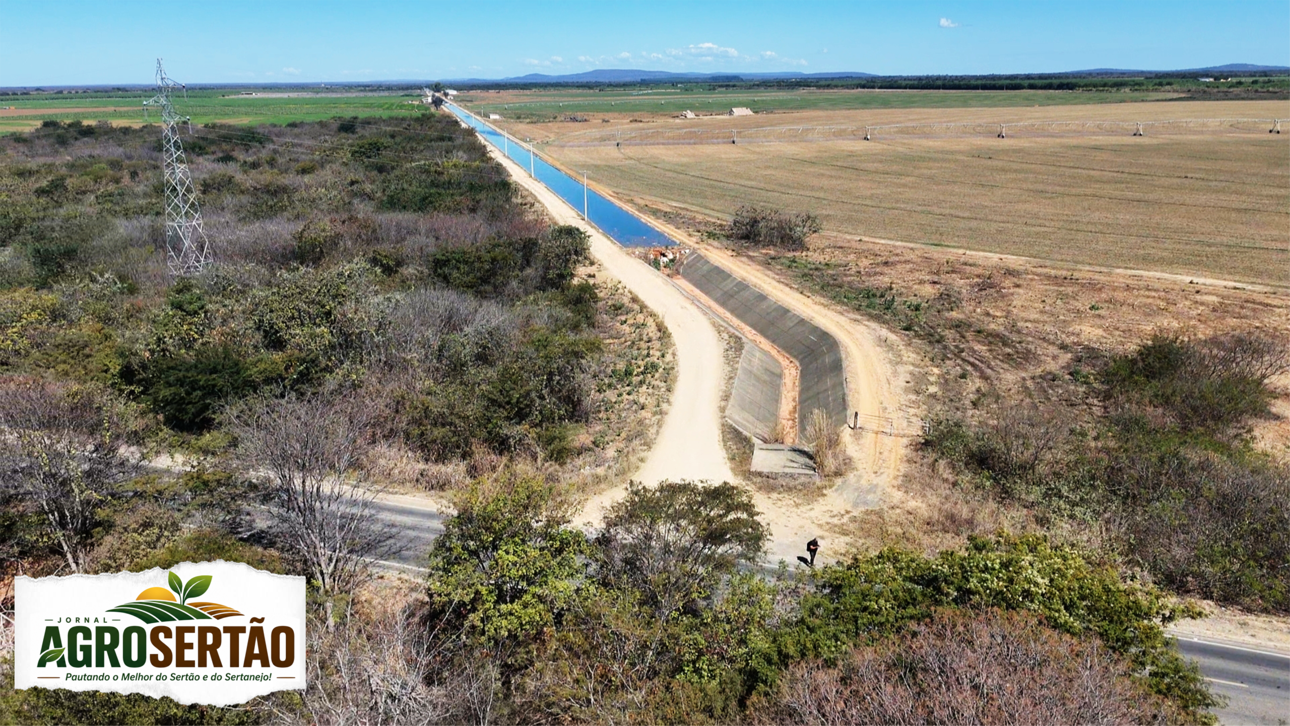 Há lugares onde basta olhar. Outros exigem que a gente enxergue. Foi exatamente isso que aconteceu quando percorri, mais uma vez, a rodovia que liga Jaíba ao histórico município de Matias Cardoso. Já na região de Nova Cachoeirinha, algo chamou minha atenção. Não resisti. Encostei o carro, preparei o drone e o coloquei no ar.